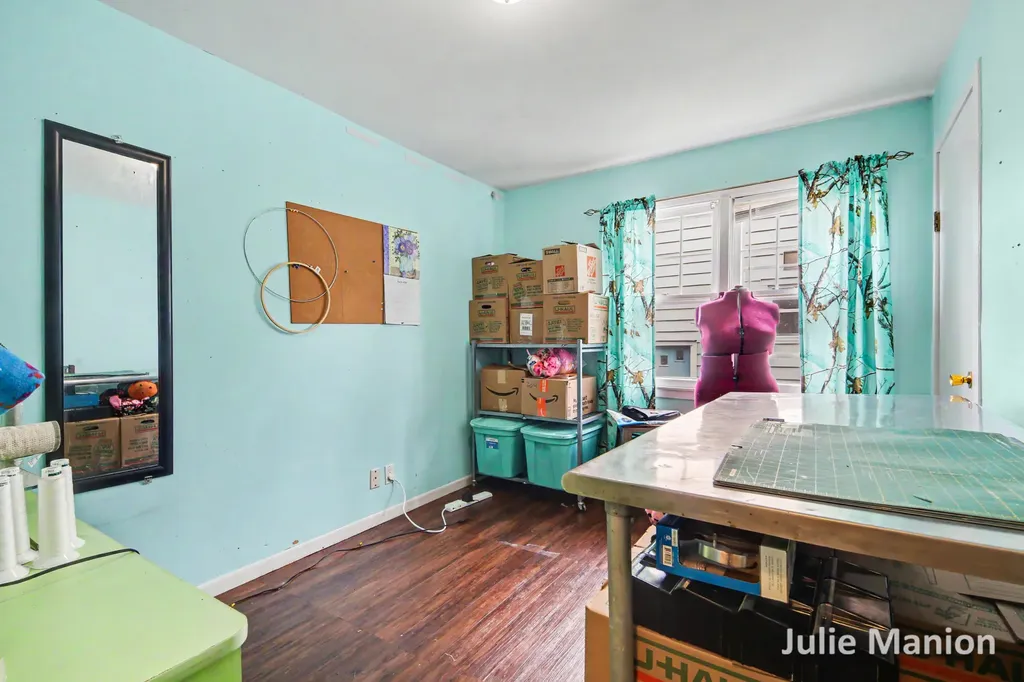 1829 Delwood Avenue SW Wyoming City MI 49509