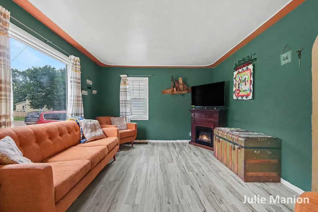 1829 Delwood Avenue SW Wyoming City MI 49509