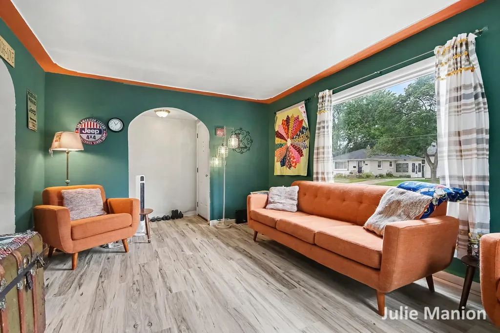 1829 Delwood Avenue SW Wyoming City MI 49509