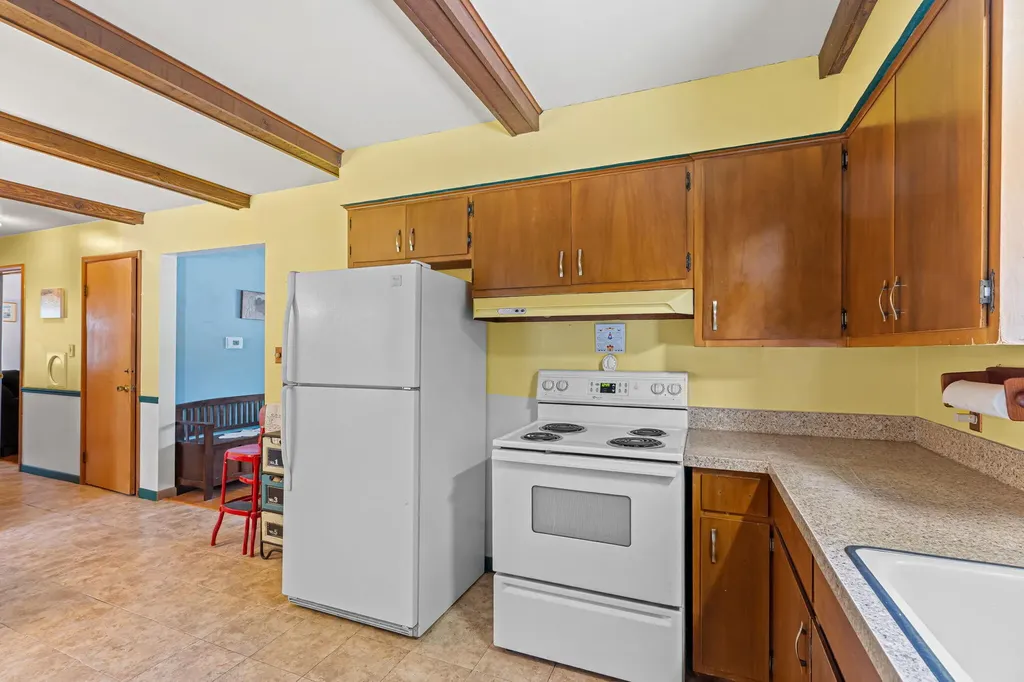 927 Diane Street SE Kentwood City MI 49508