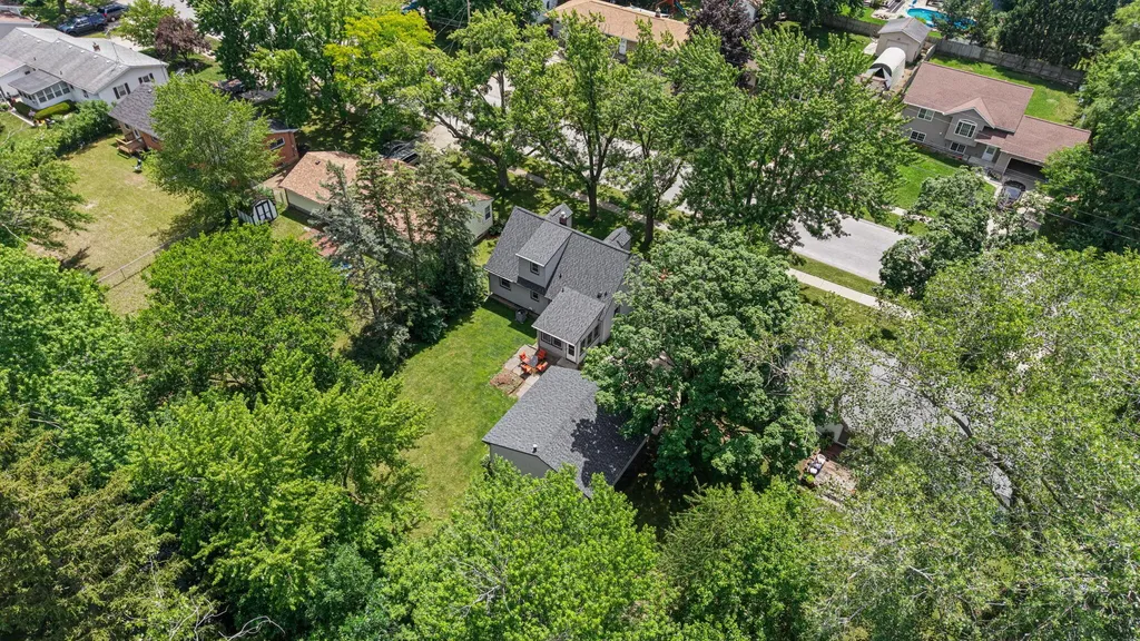 927 Diane Street SE Kentwood City MI 49508