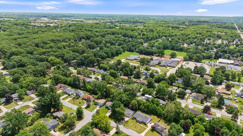 927 Diane Street SE Kentwood City MI 49508