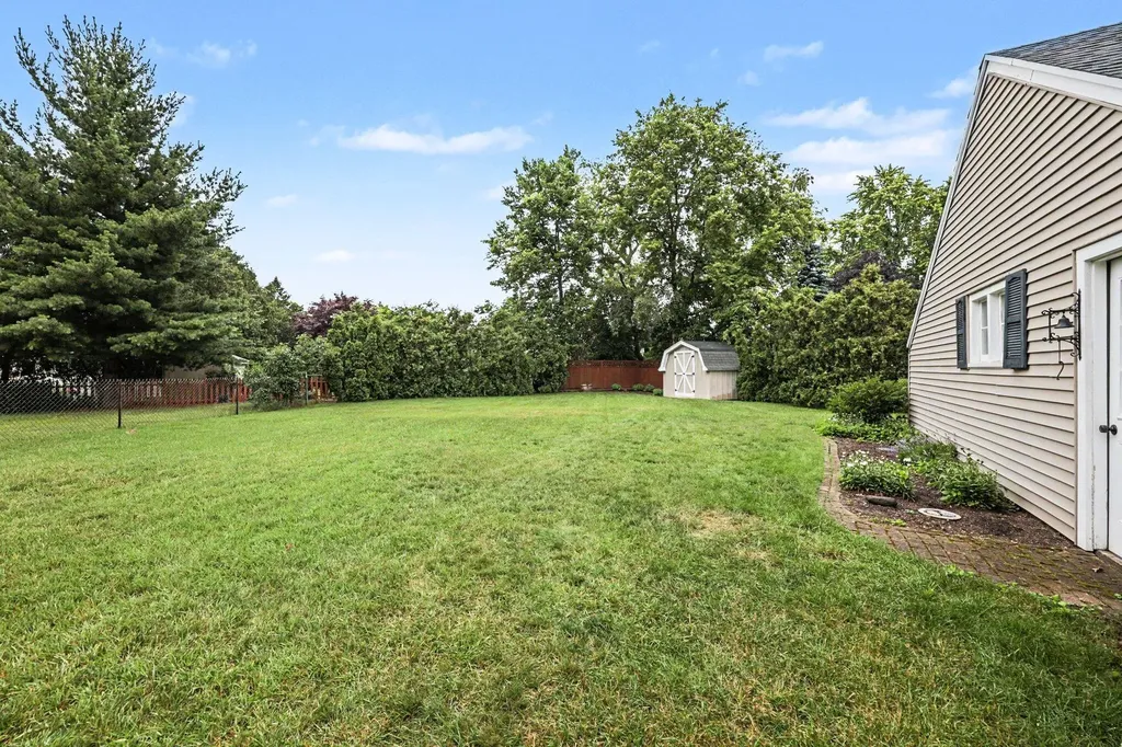 1139 Kelsey Street NE Grand Rapids City MI 49505