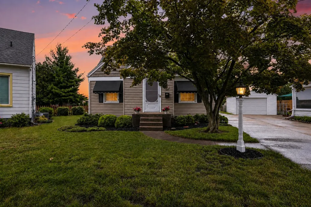 1139 Kelsey Street NE Grand Rapids City MI 49505