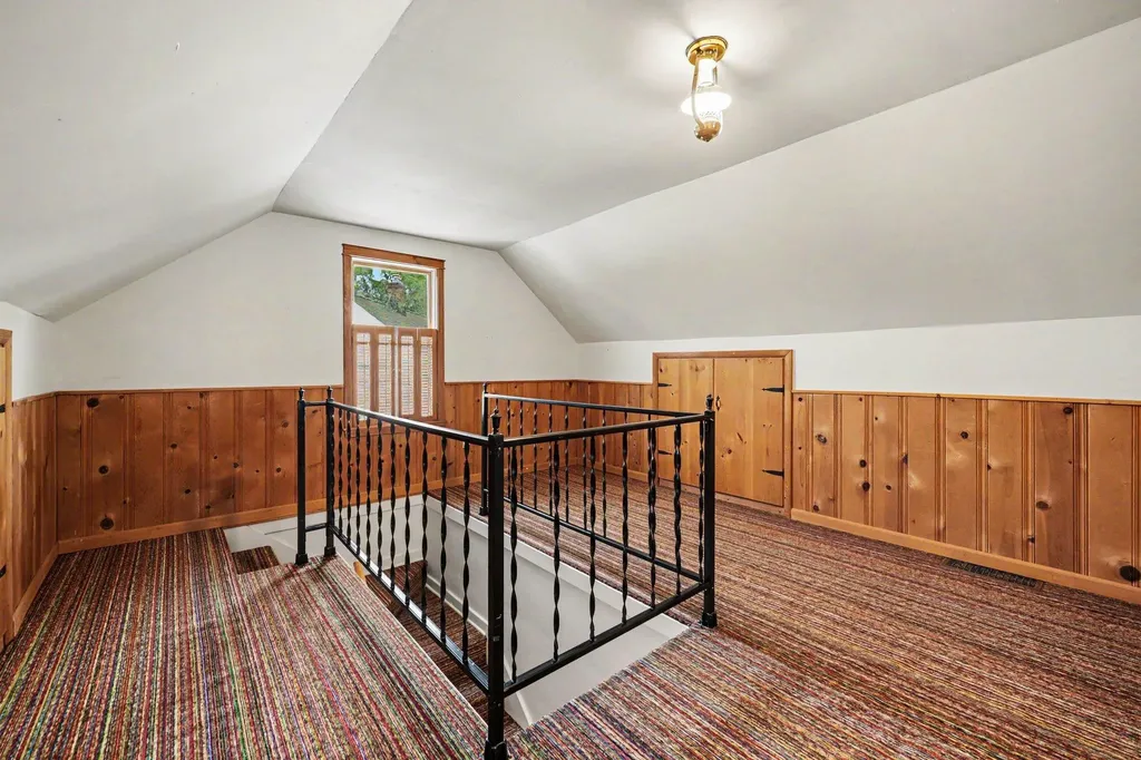 1139 Kelsey Street NE Grand Rapids City MI 49505