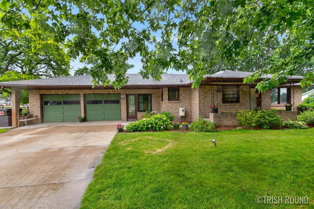 3156 New Holland Street Hudsonville City MI 49426