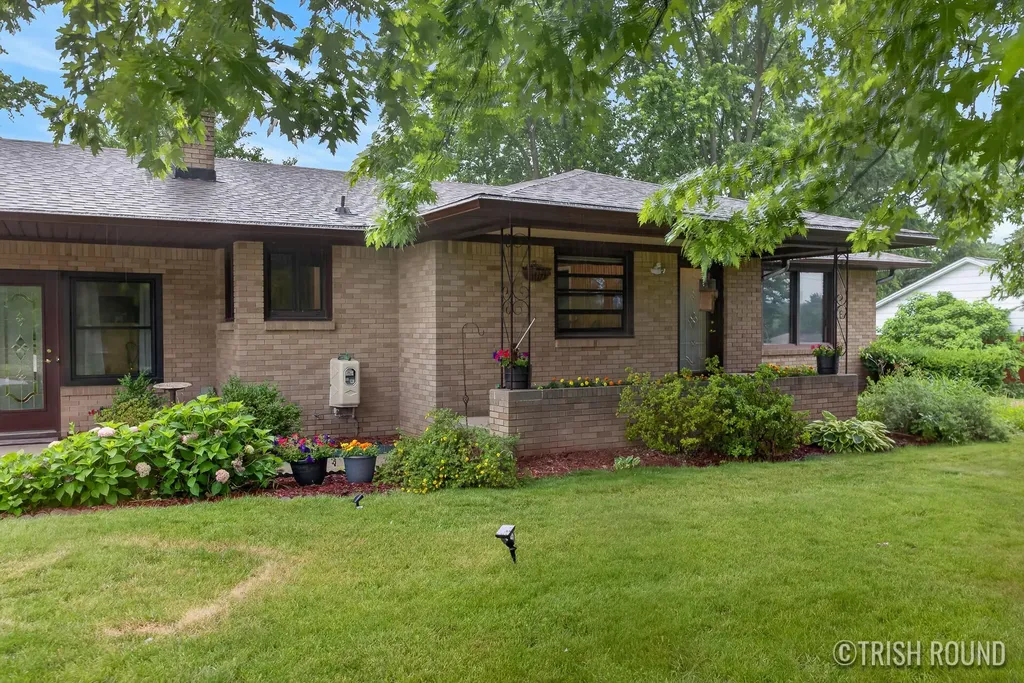 3156 New Holland Street Hudsonville City MI 49426