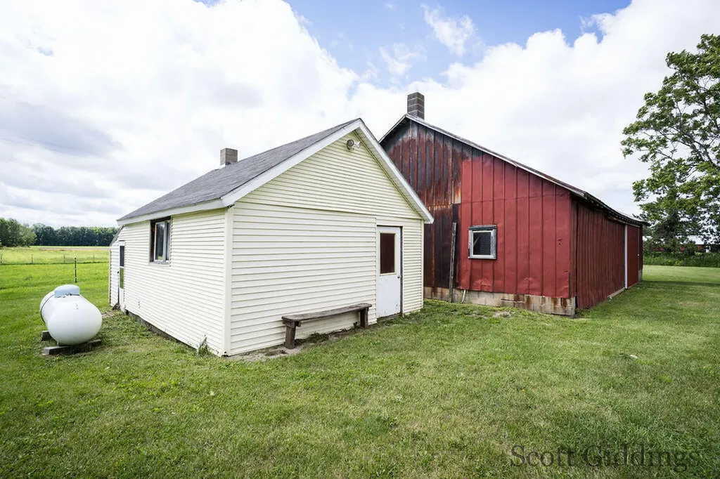 8884 S Townhall Road Bushnell Township MI 48884