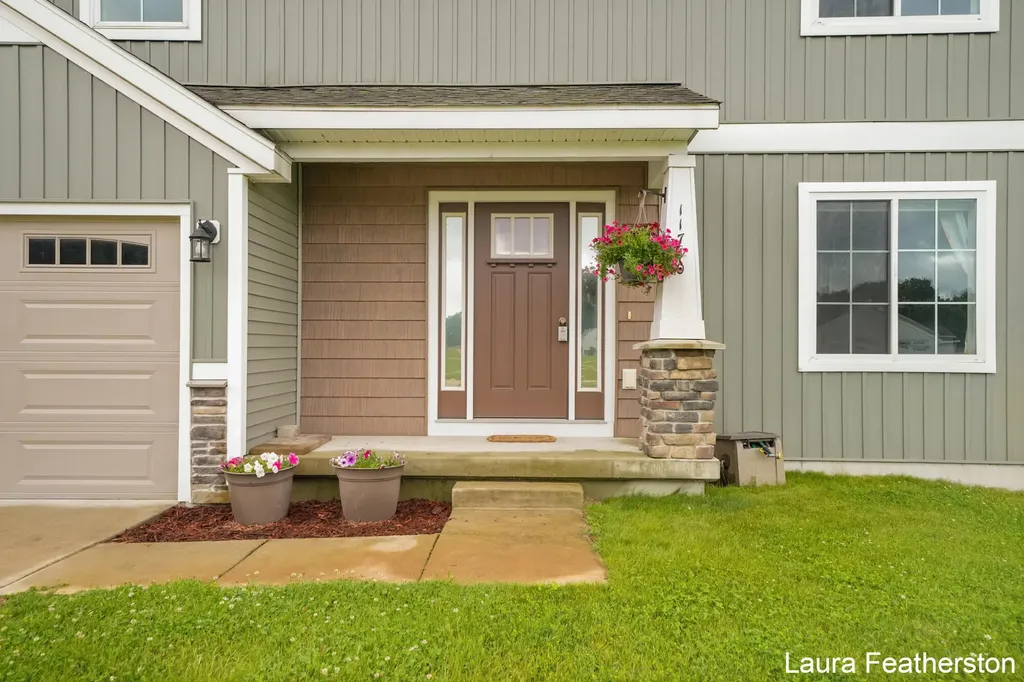 11740 Ridge Water Drive NE Algoma Township MI 49345