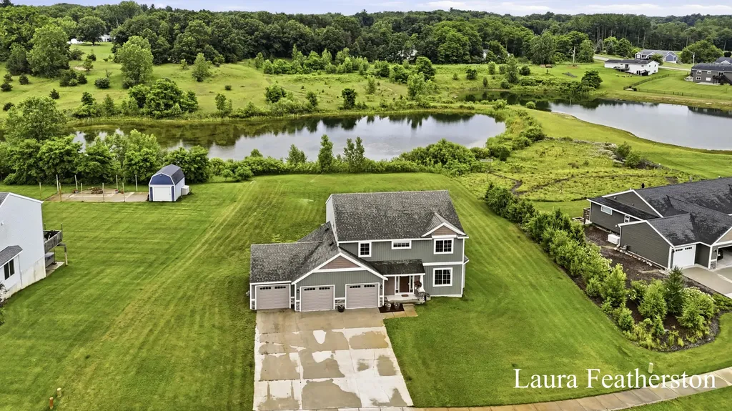11740 Ridge Water Drive NE Algoma Township MI 49345