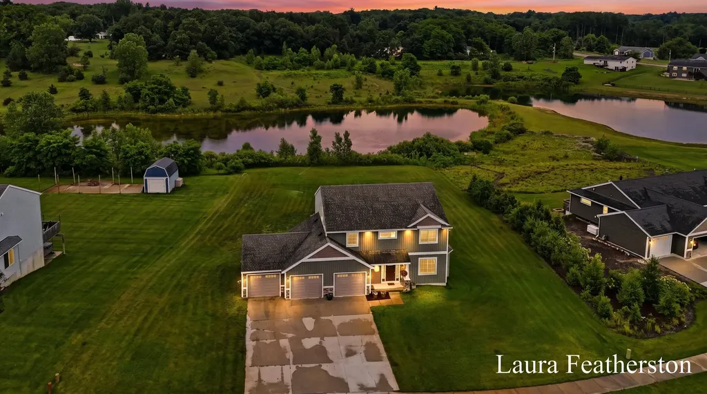 11740 Ridge Water Drive NE Algoma Township MI 49345