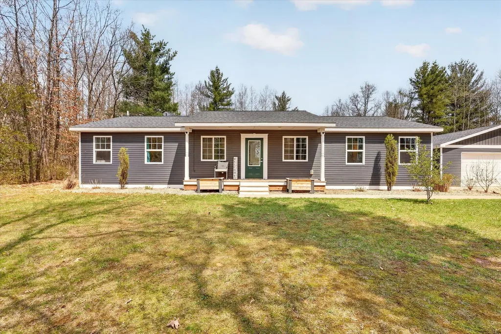 20392 Gates Road Reynolds Township MI 49329