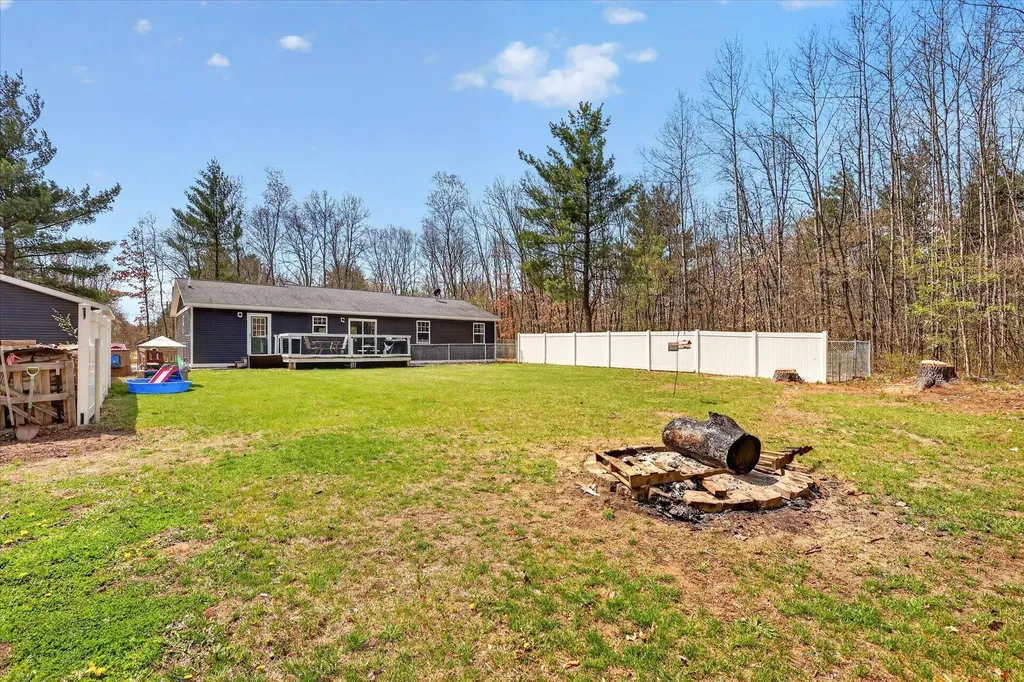 20392 Gates Road Reynolds Township MI 49329