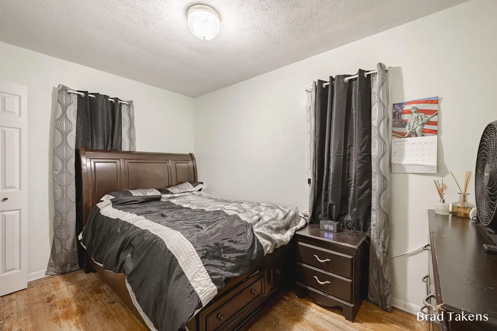 1852 Collingwood Avenue SW Wyoming City MI 49519