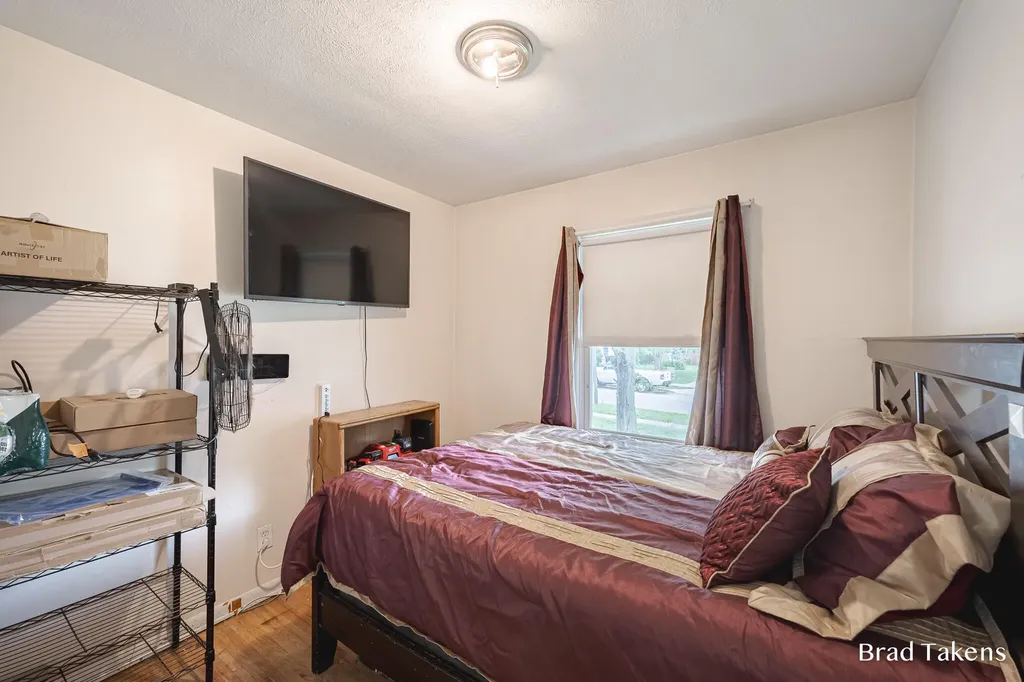 1852 Collingwood Avenue SW Wyoming City MI 49519