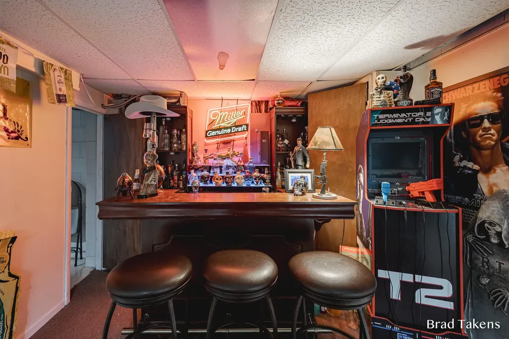 1852 Collingwood Avenue SW Wyoming City MI 49519