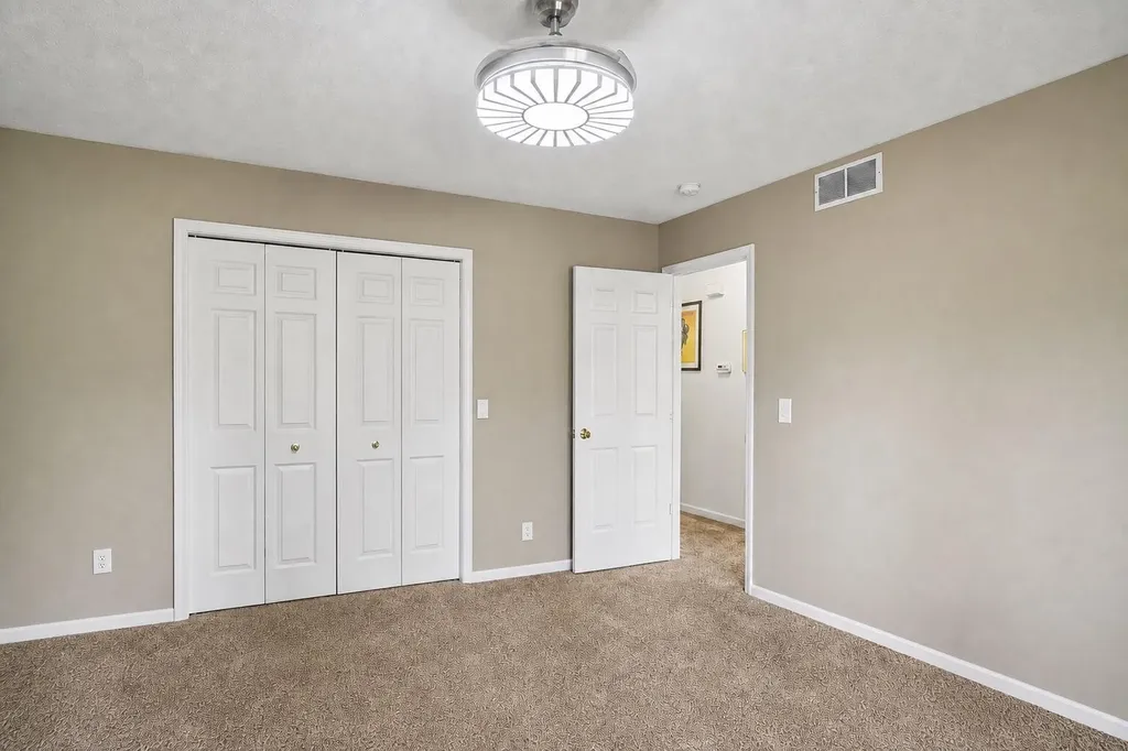 6878 Lake Bluff Drive NE Plainfield Charter Township MI 49321
