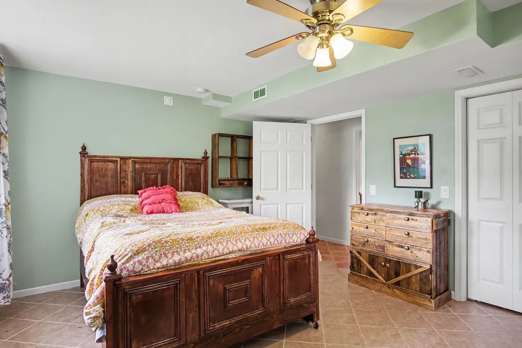 6878 Lake Bluff Drive NE Plainfield Charter Township MI 49321