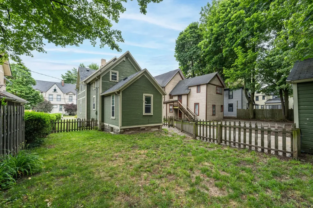 151 NE Union Avenue NE Grand Rapids City MI 49503