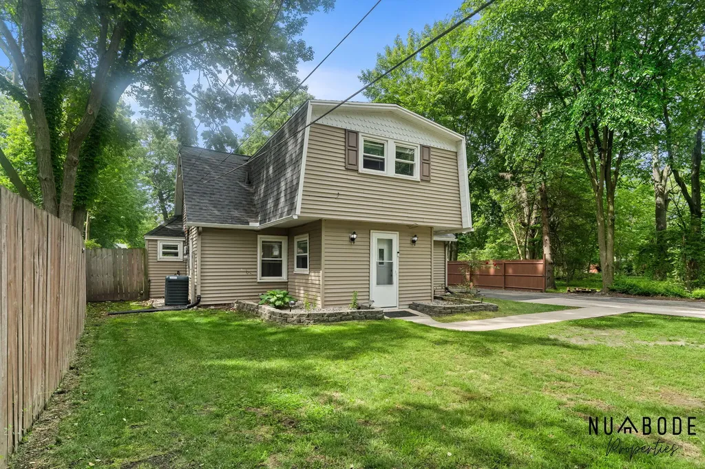 310 Bellevue Street SE Wyoming City MI 49548