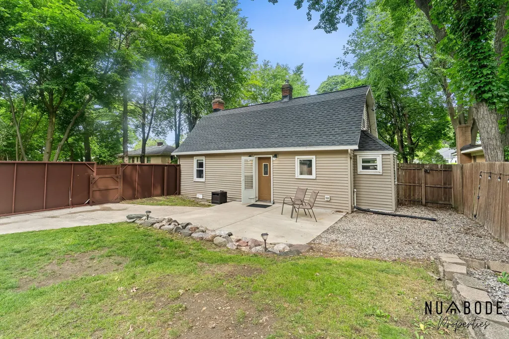 310 Bellevue Street SE Wyoming City MI 49548