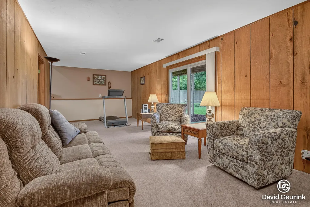 325 N Lindy Street Holland Charter Township MI 49464