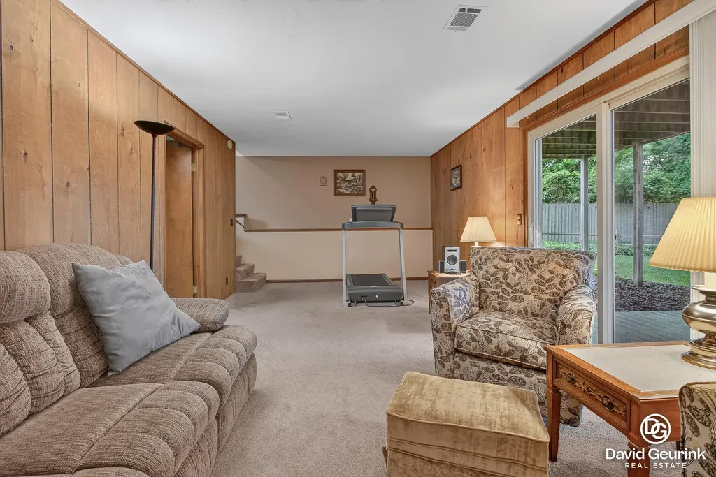 325 N Lindy Street Holland Charter Township MI 49464
