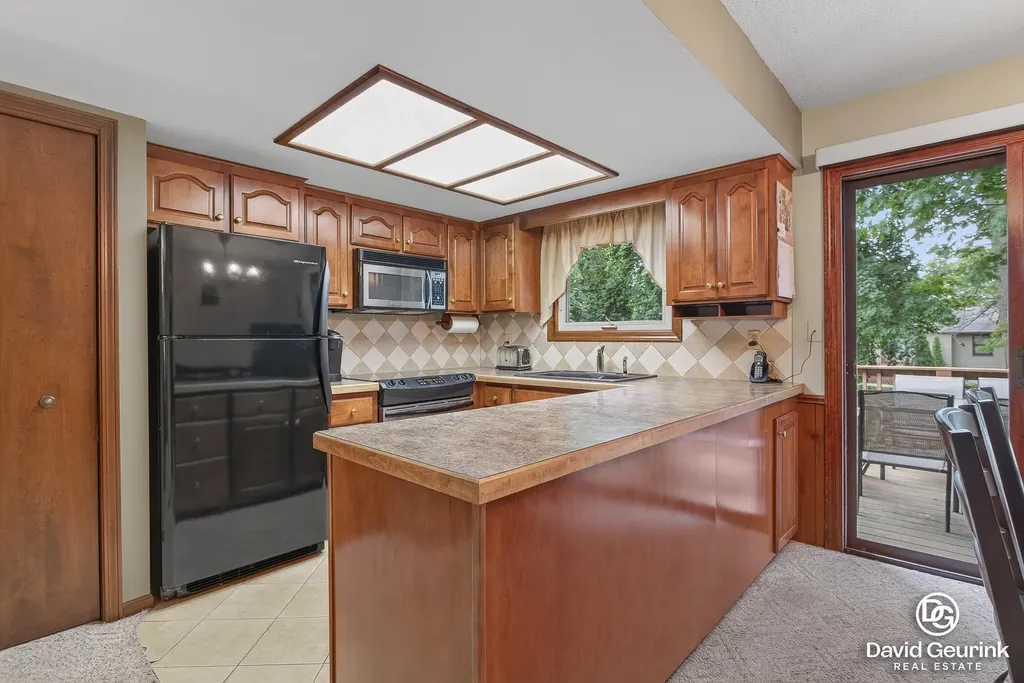 325 N Lindy Street Holland Charter Township MI 49464