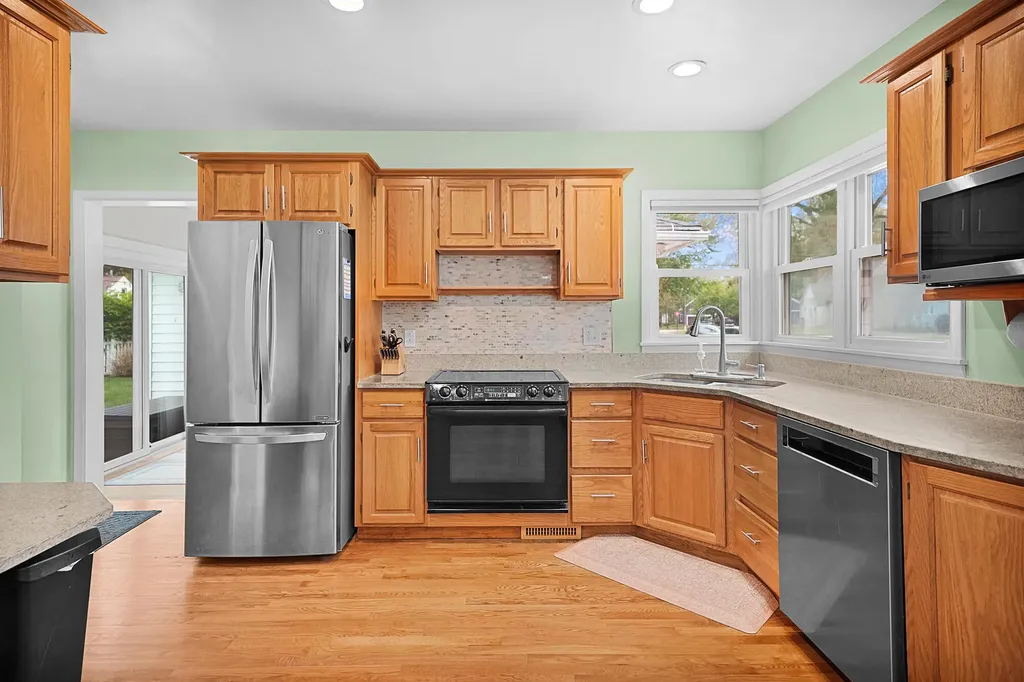 501 Ray Street North Muskegon City MI 49445