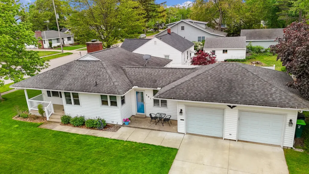 501 Ray Street North Muskegon City MI 49445