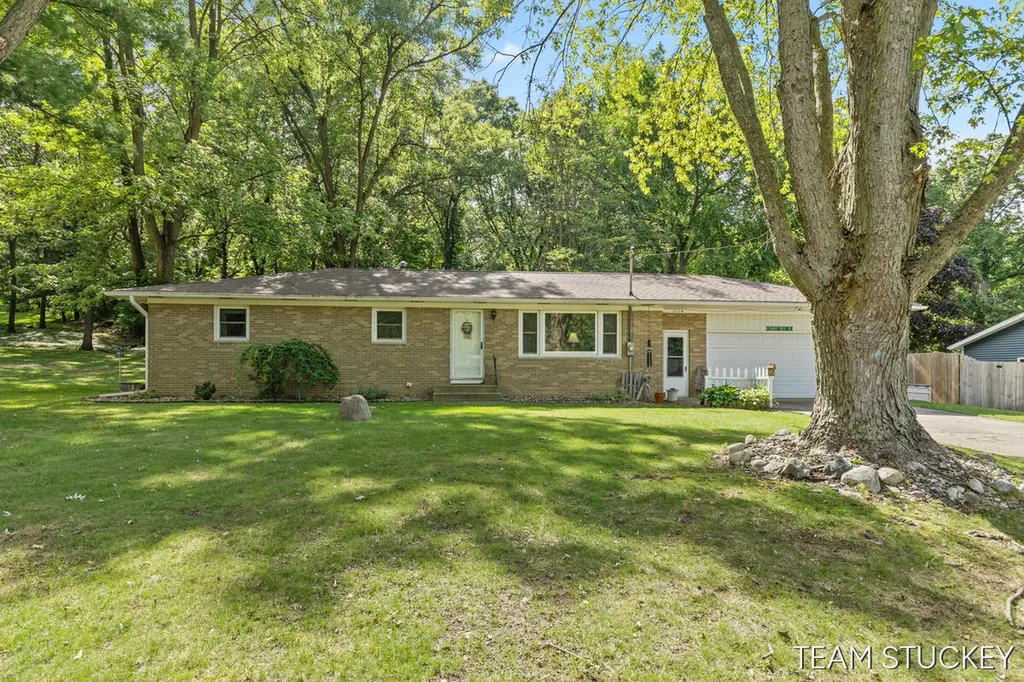 7114 Kay Drive Eureka Township MI 48838