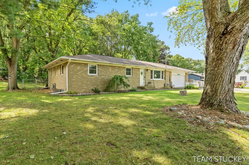 7114 Kay Drive Eureka Township MI 48838