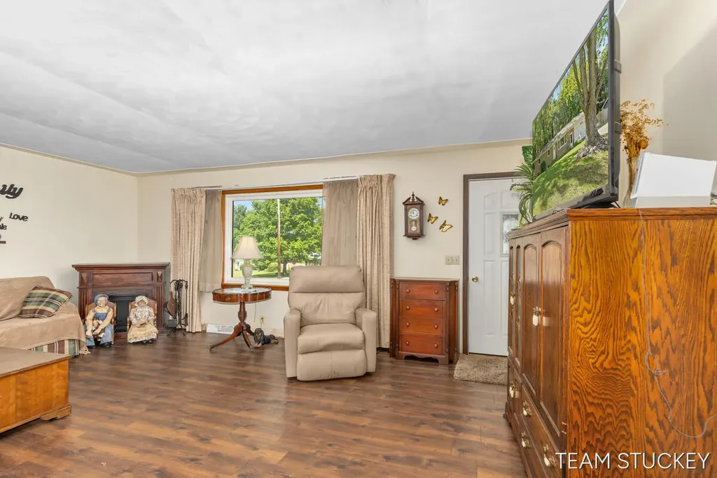 7114 Kay Drive Eureka Township MI 48838