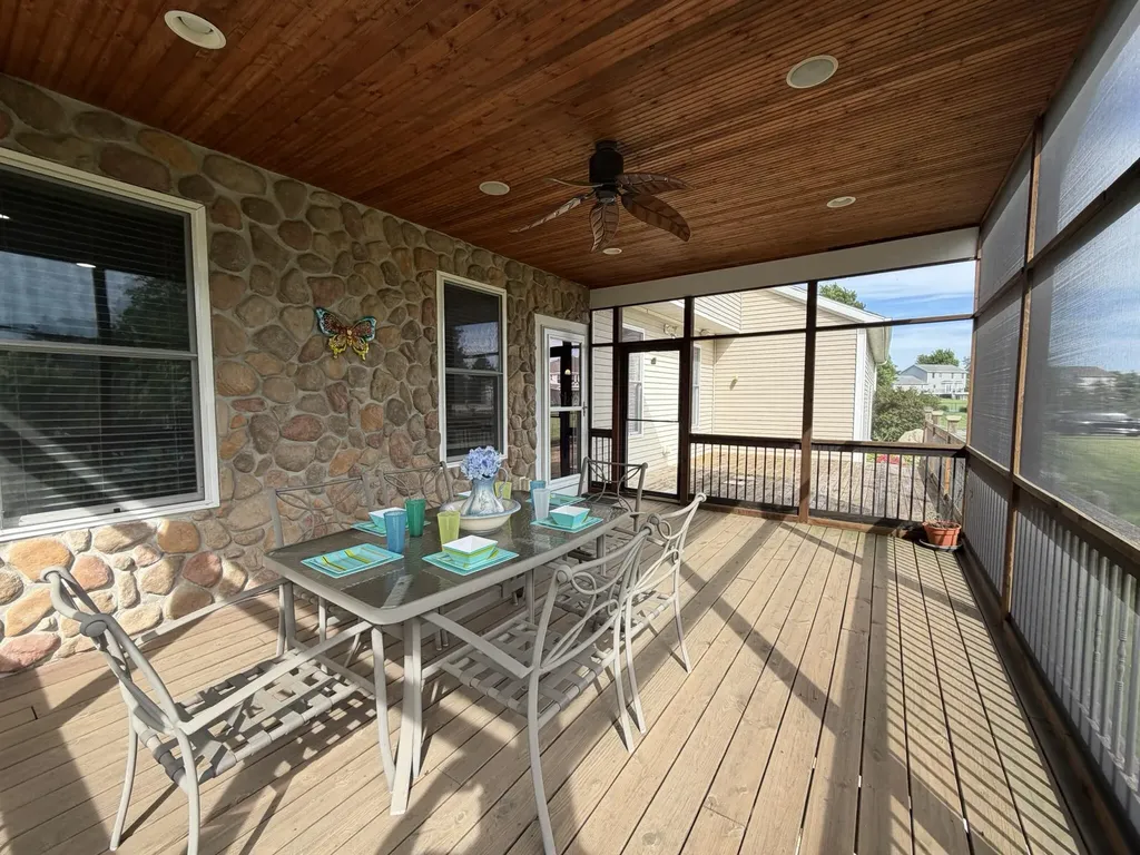 7809 Golf Meadows Drive SE Caledonia Township MI 49316
