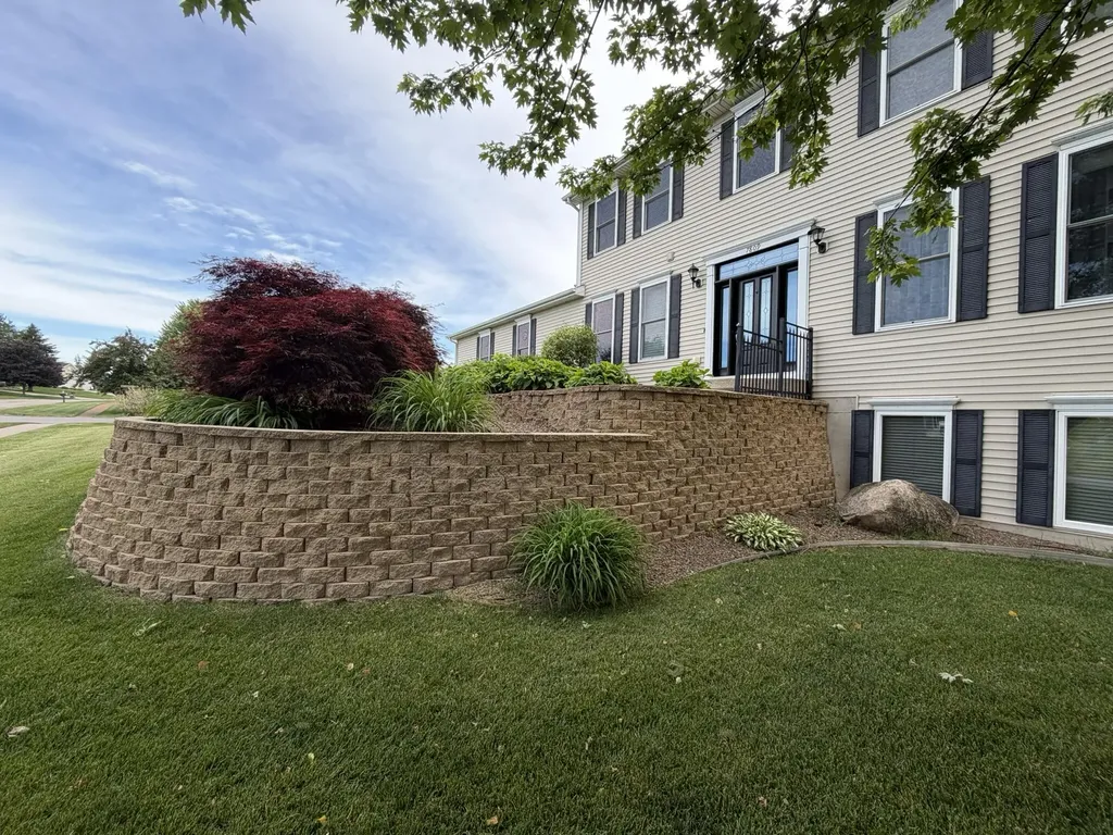 7809 Golf Meadows Drive SE Caledonia Township MI 49316