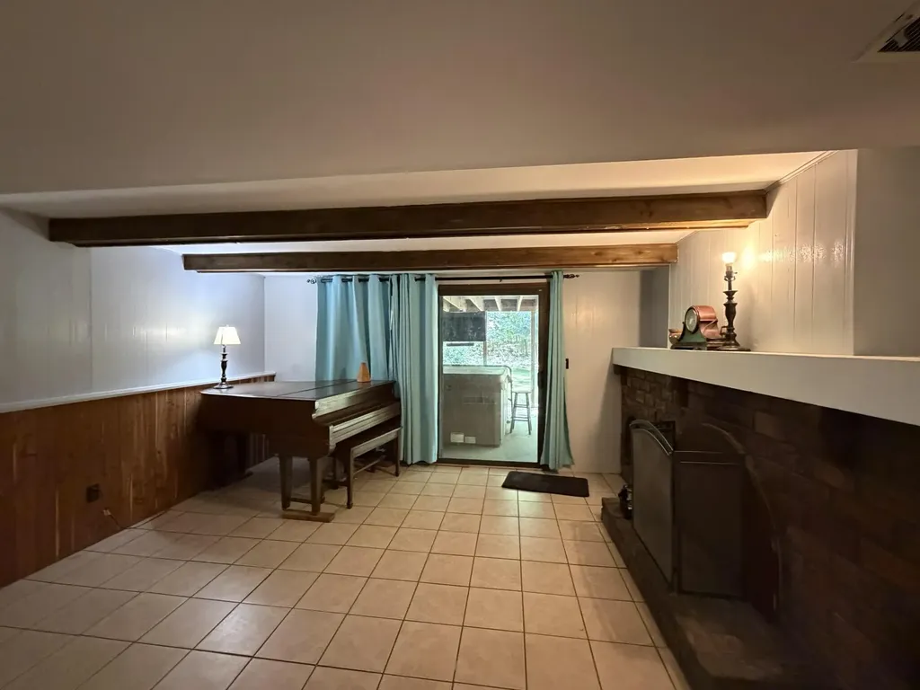9051 Algoma Avenue NE Algoma Township MI 49341