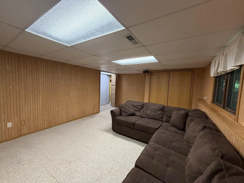 9051 Algoma Avenue NE Algoma Township MI 49341