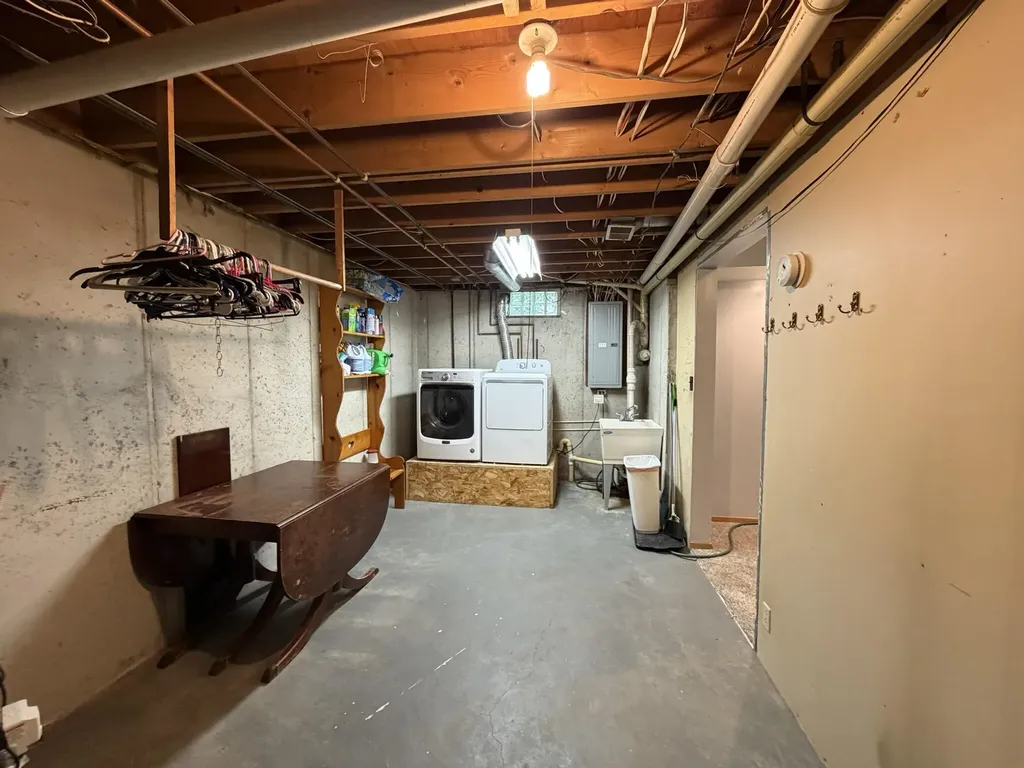 9051 Algoma Avenue NE Algoma Township MI 49341