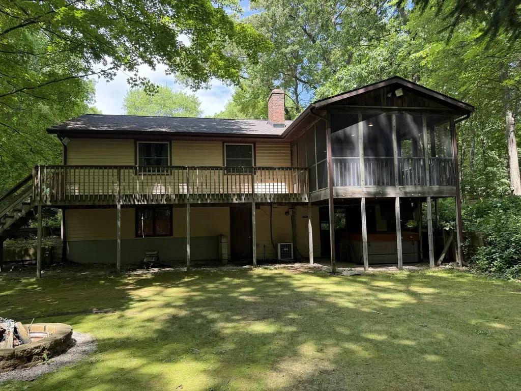9051 Algoma Avenue NE Algoma Township MI 49341