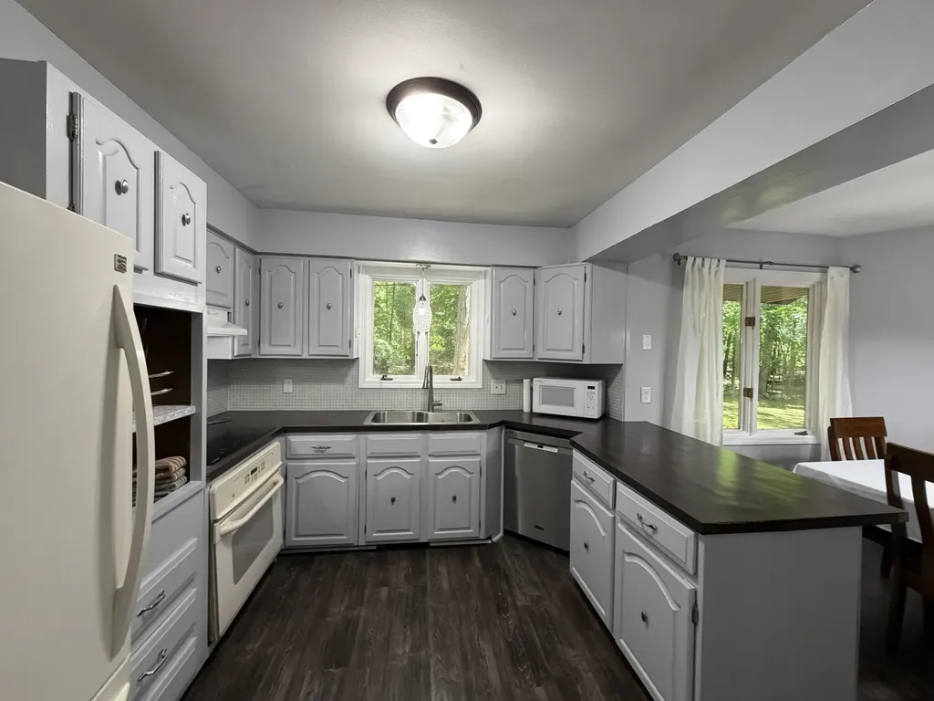 9051 Algoma Avenue NE Algoma Township MI 49341