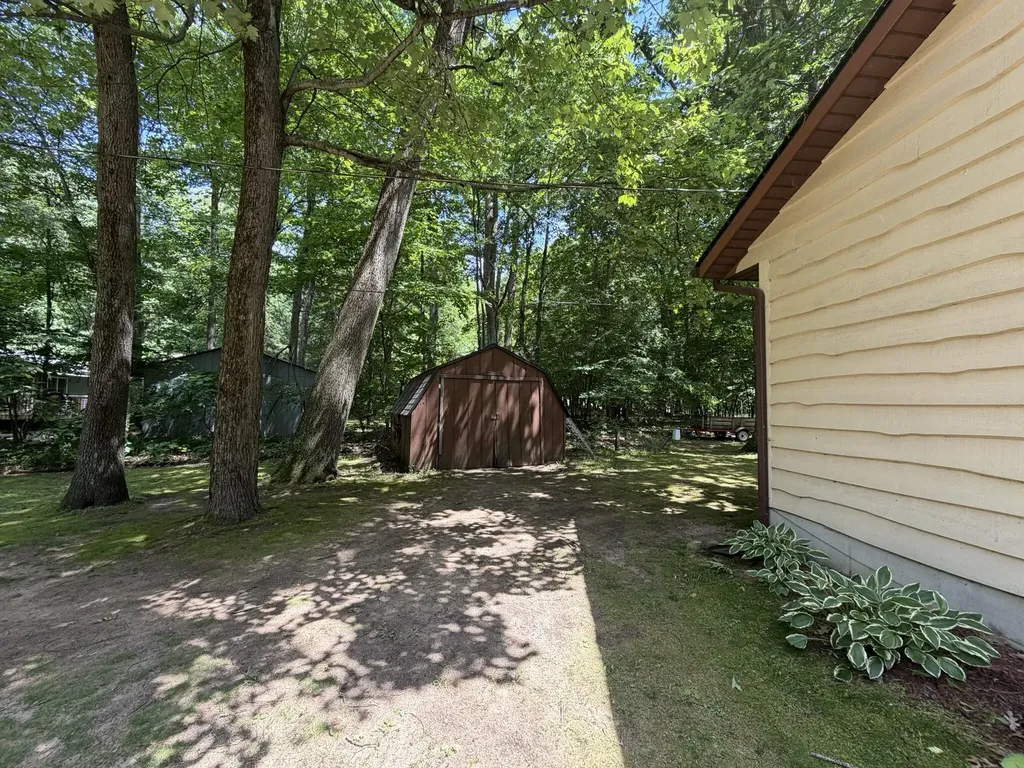 9051 Algoma Avenue NE Algoma Township MI 49341