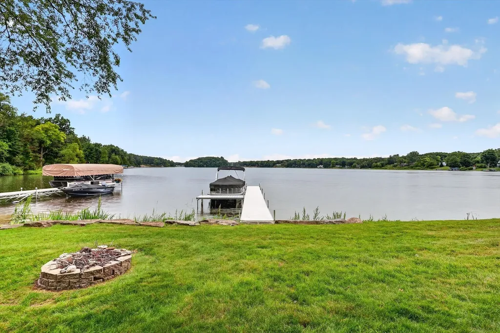 1501 Ottawa Trail Rutland Charter Township MI 49058
