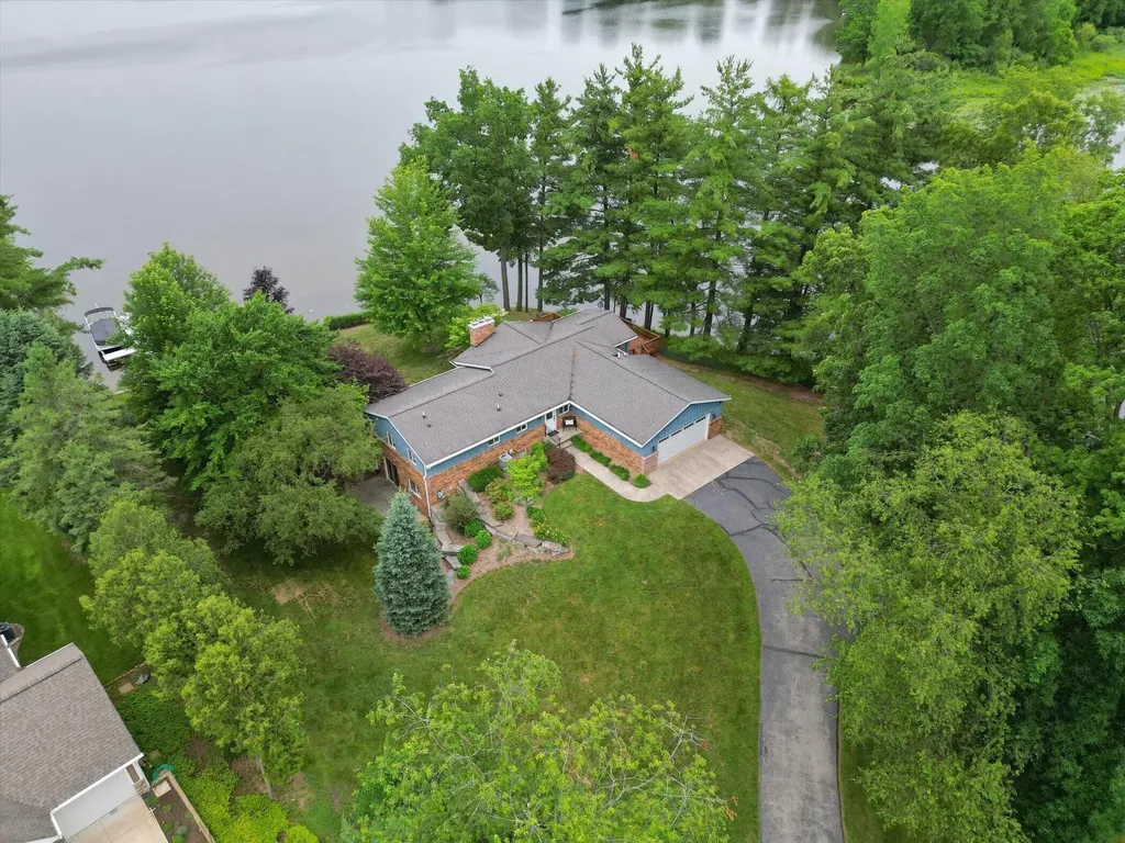 1501 Ottawa Trail Rutland Charter Township MI 49058