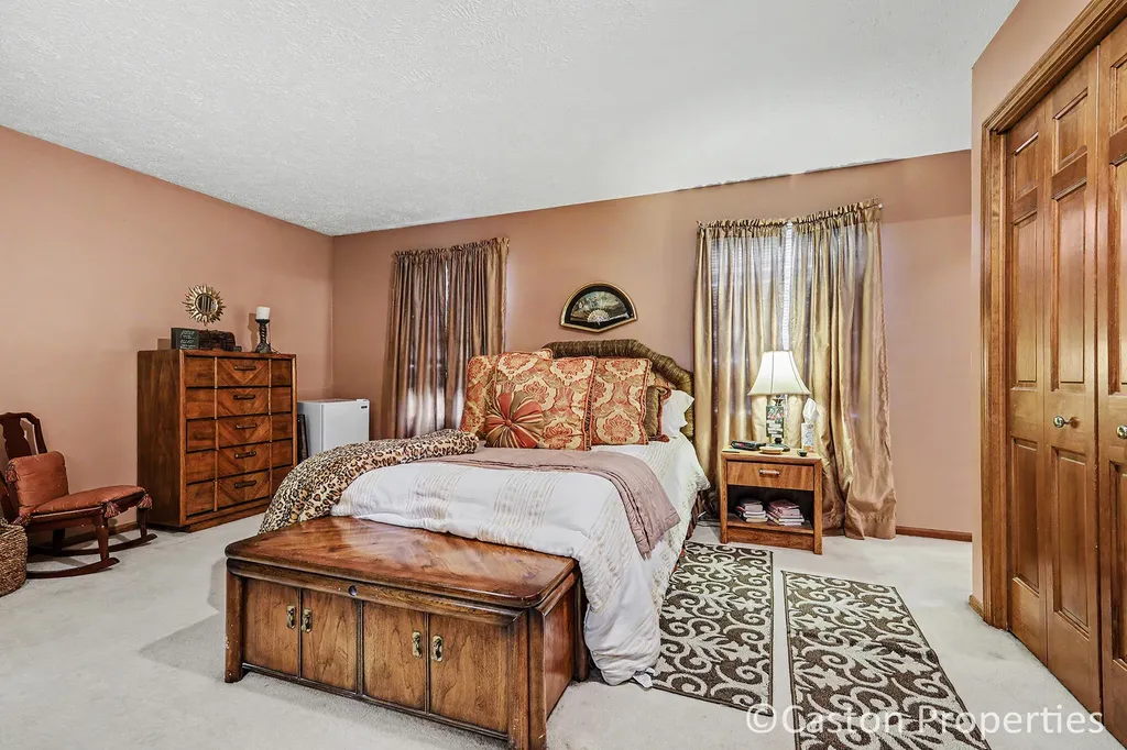 2143 Wolfboro Drive SE Kentwood City MI 49508