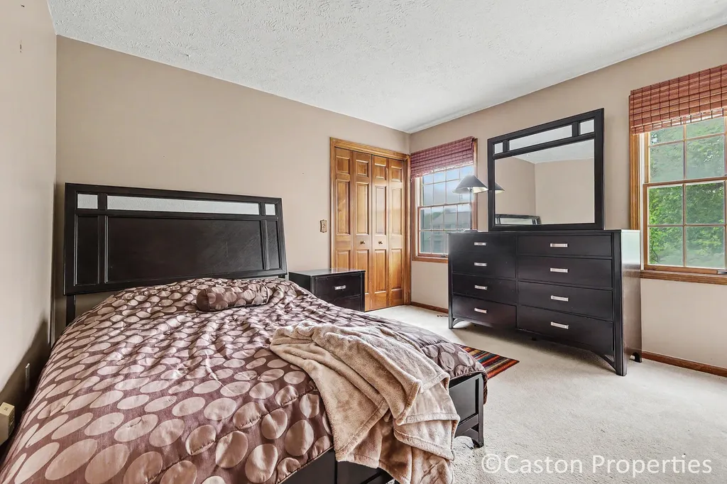 2143 Wolfboro Drive SE Kentwood City MI 49508