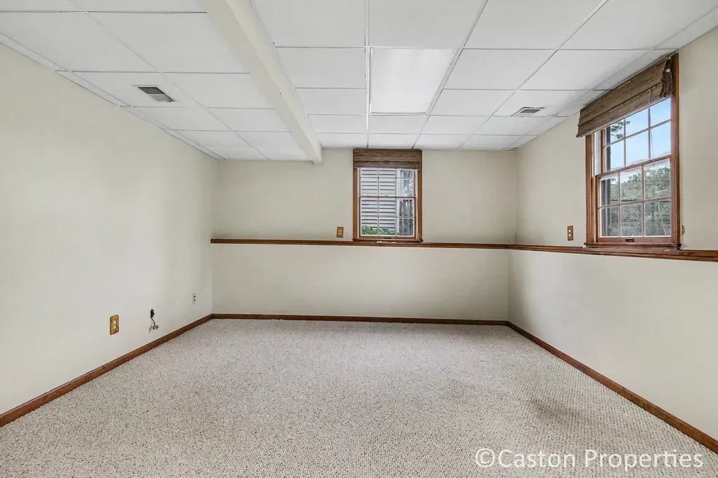 2143 Wolfboro Drive SE Kentwood City MI 49508