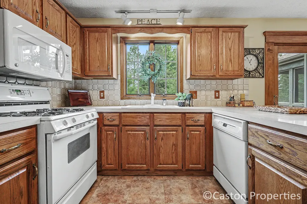 2143 Wolfboro Drive SE Kentwood City MI 49508