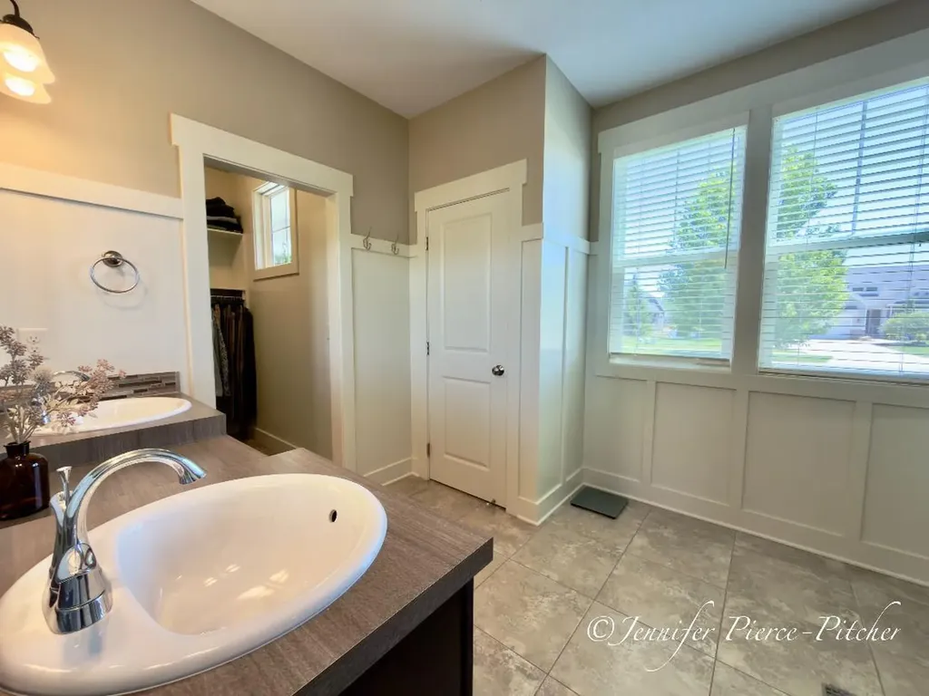 11127 Waterpoint Drive Allendale Charter Township MI 49401