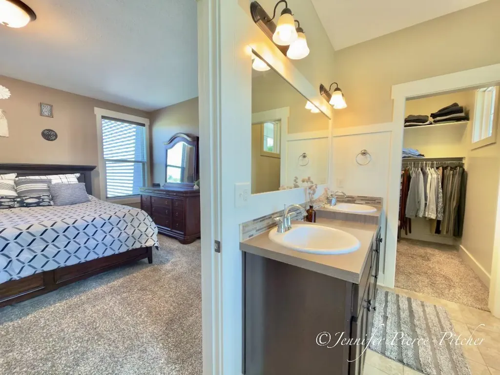 11127 Waterpoint Drive Allendale Charter Township MI 49401