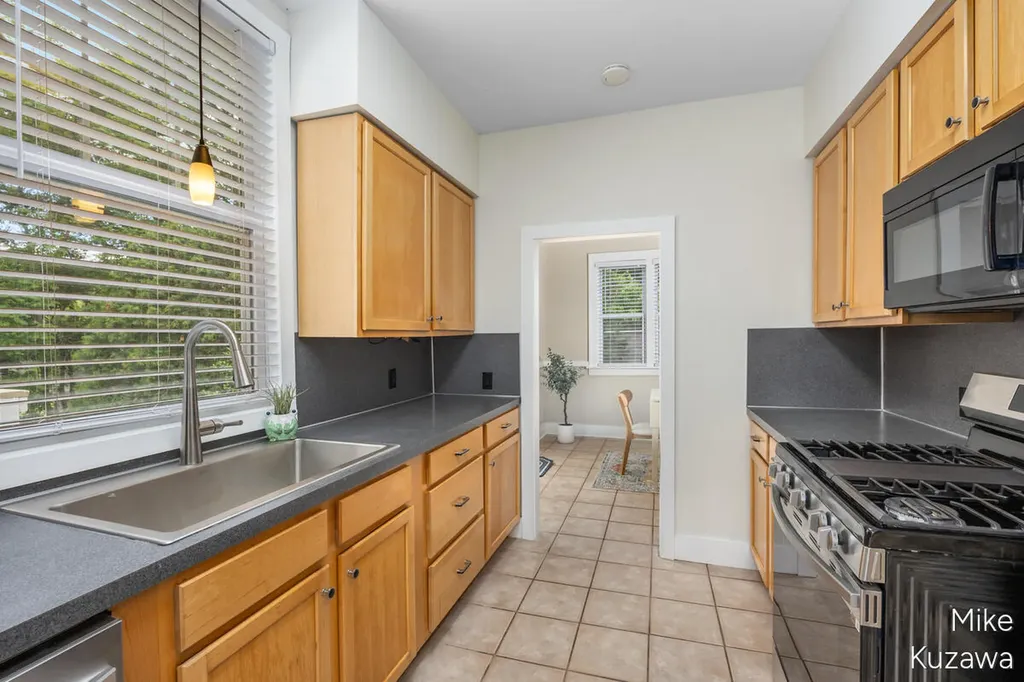70 Grove Street Coopersville City MI 49404